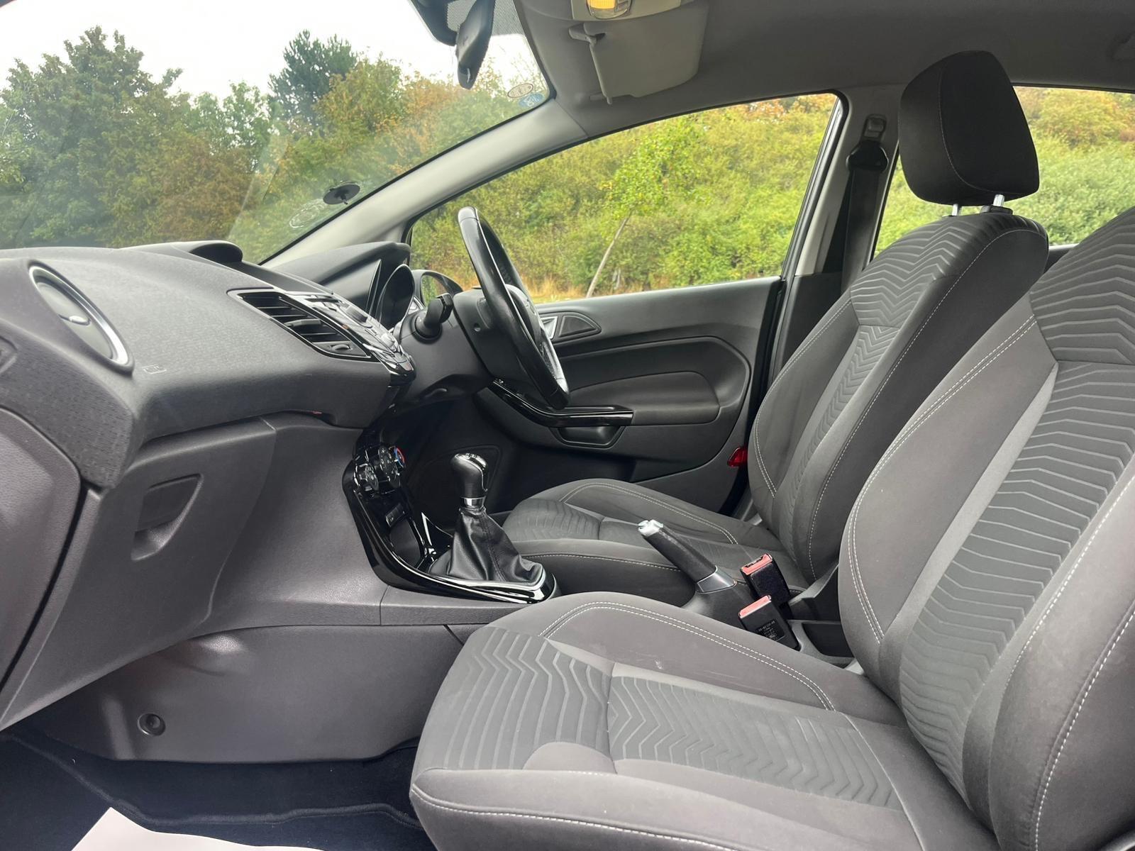 Ford Fiesta - Image 8