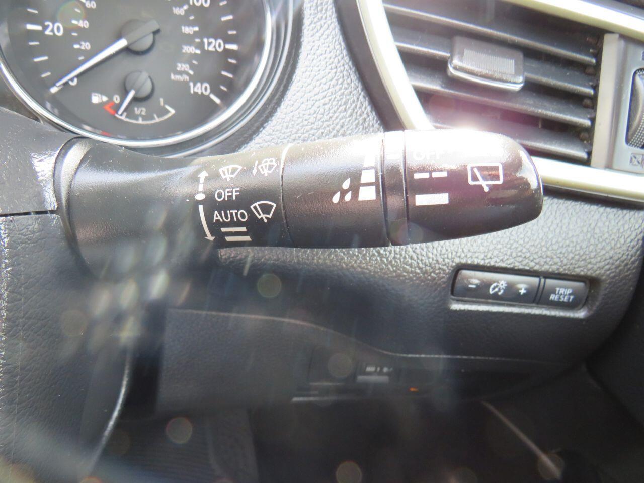 Nissan Qashqai - Image 19