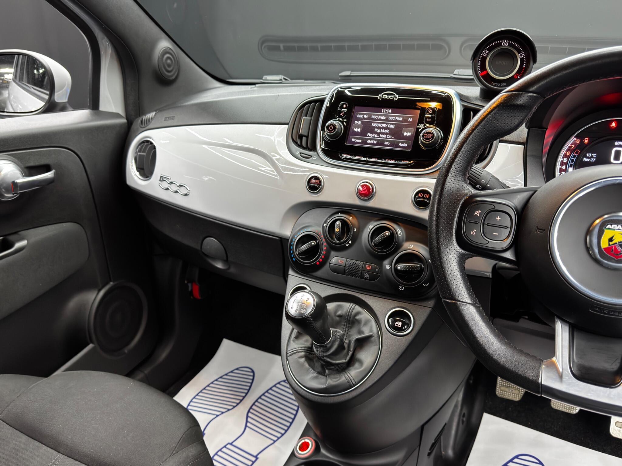 Abarth 595 - Image 23