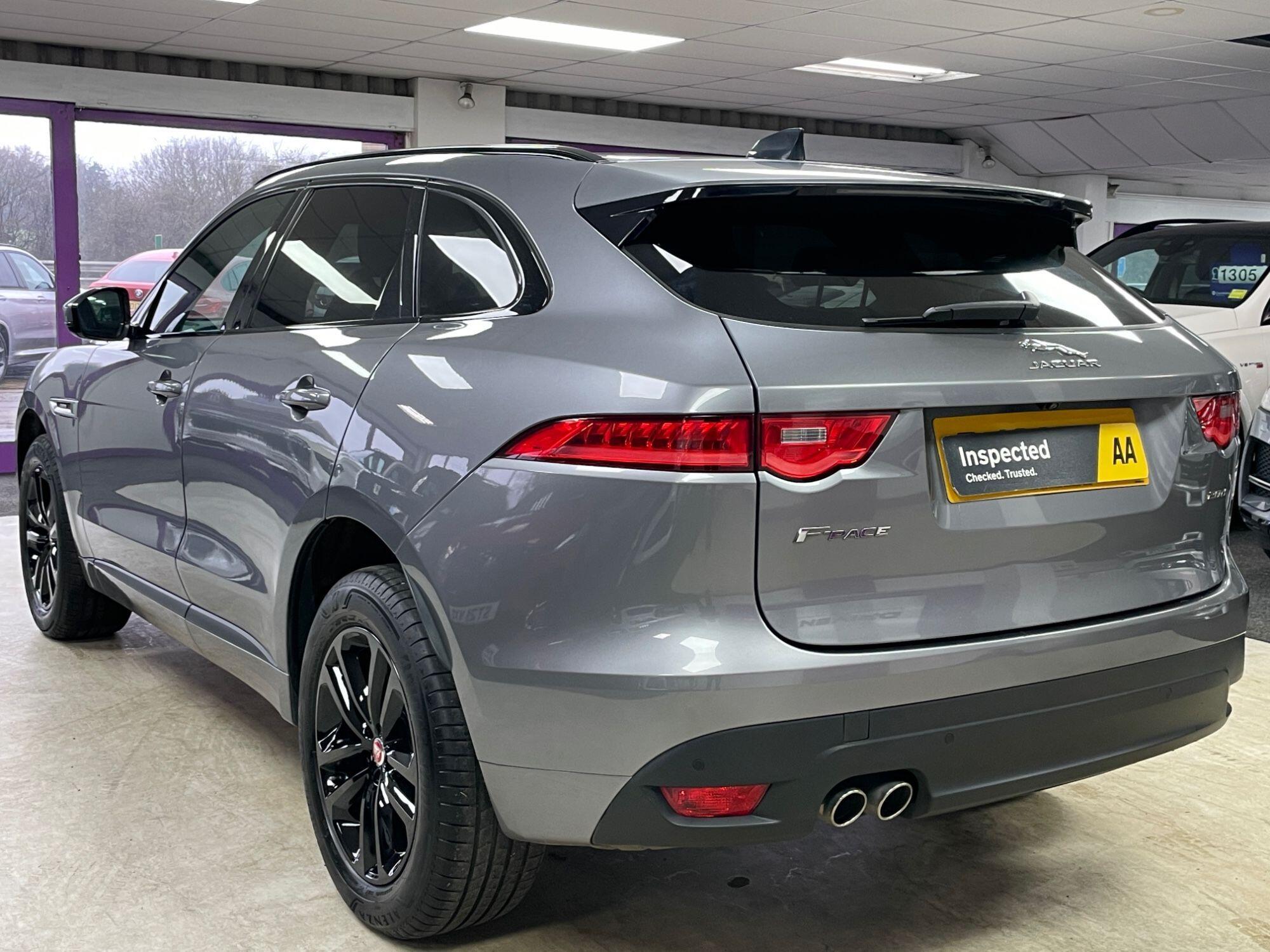 Jaguar F-Pace - Image 11