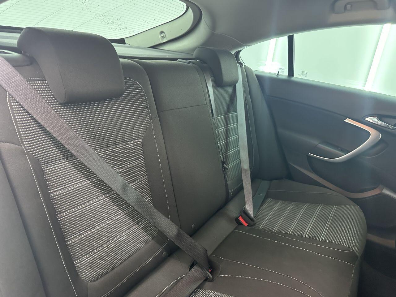 Vauxhall Insignia - Image 15