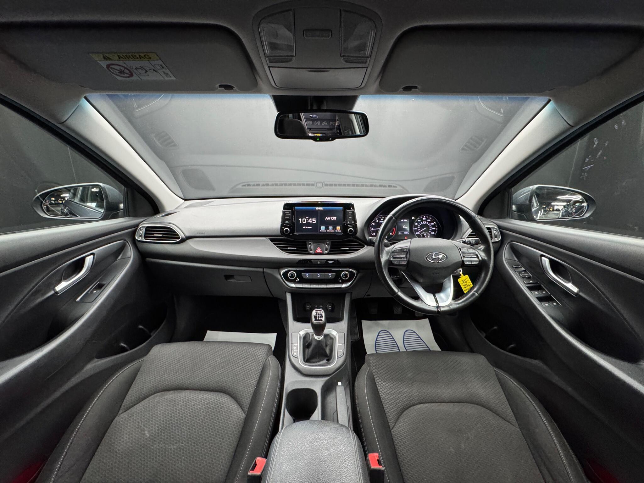 Hyundai i30 - Image 15