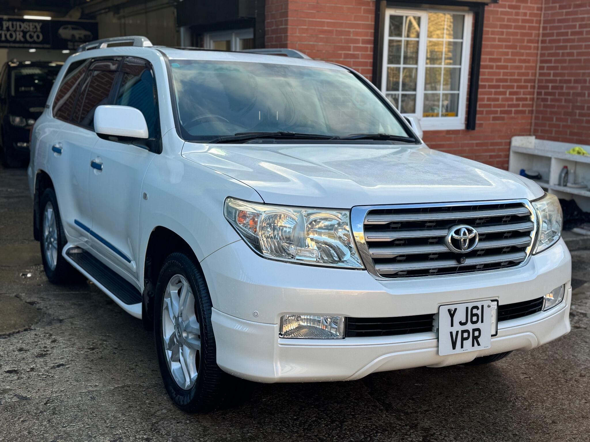 Toyota Land Cruiser - Image 2