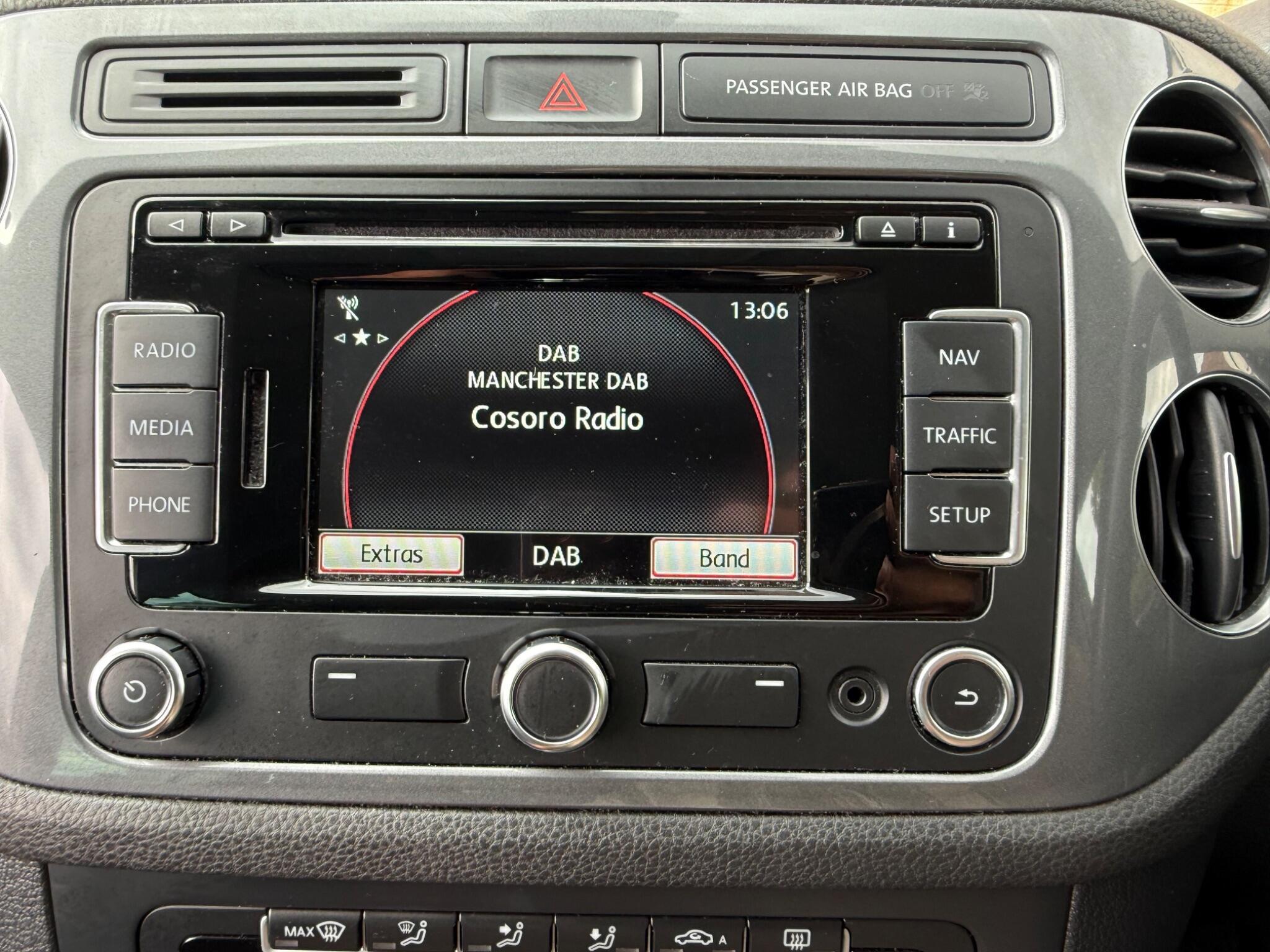 Volkswagen Tiguan - Image 13