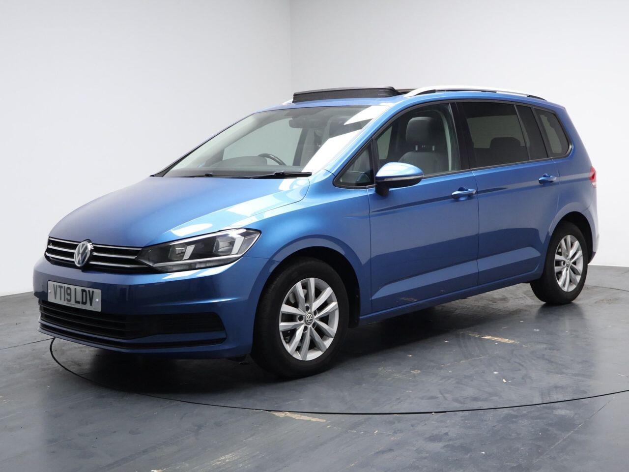 Volkswagen Touran - Image 4