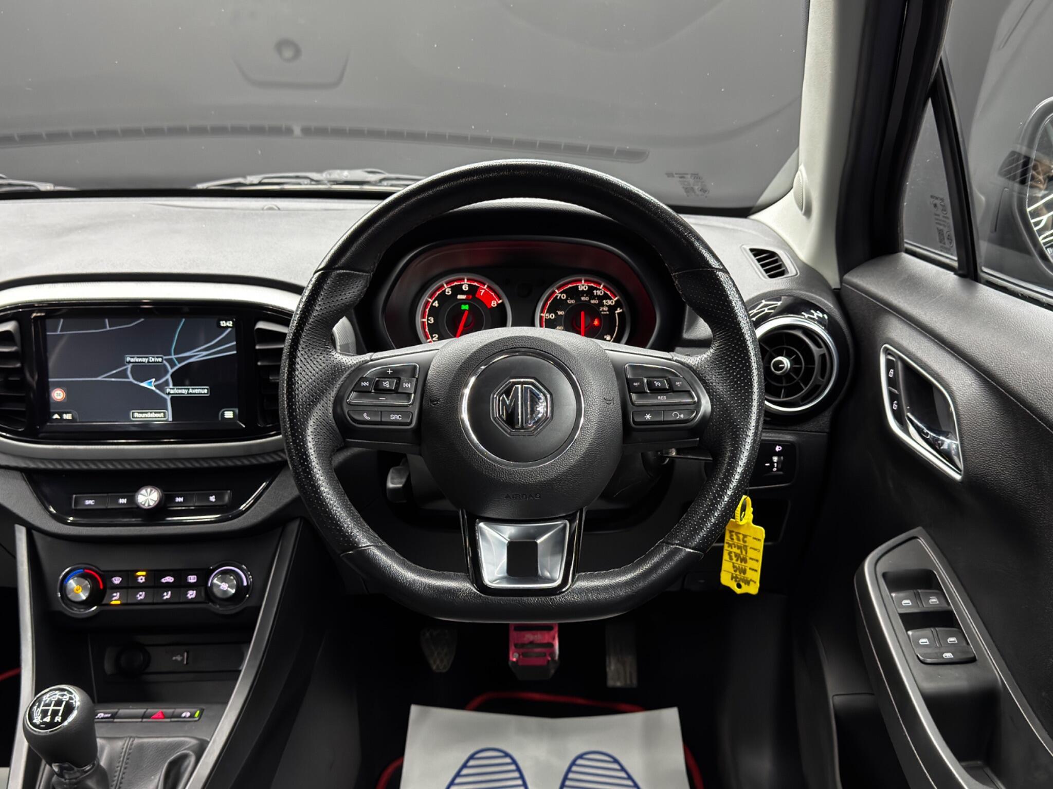 MG MG3 - Image 18