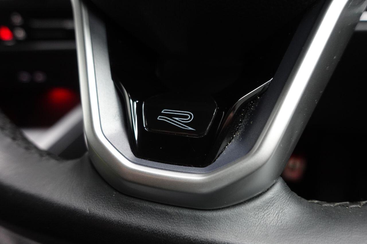 Volkswagen Golf - Image 41