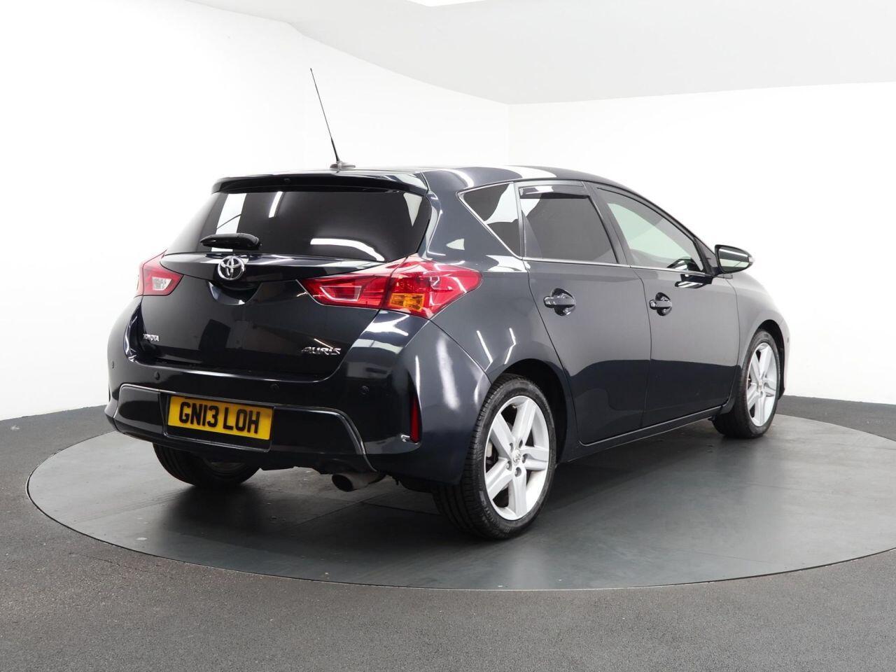 Toyota Auris - Image 11