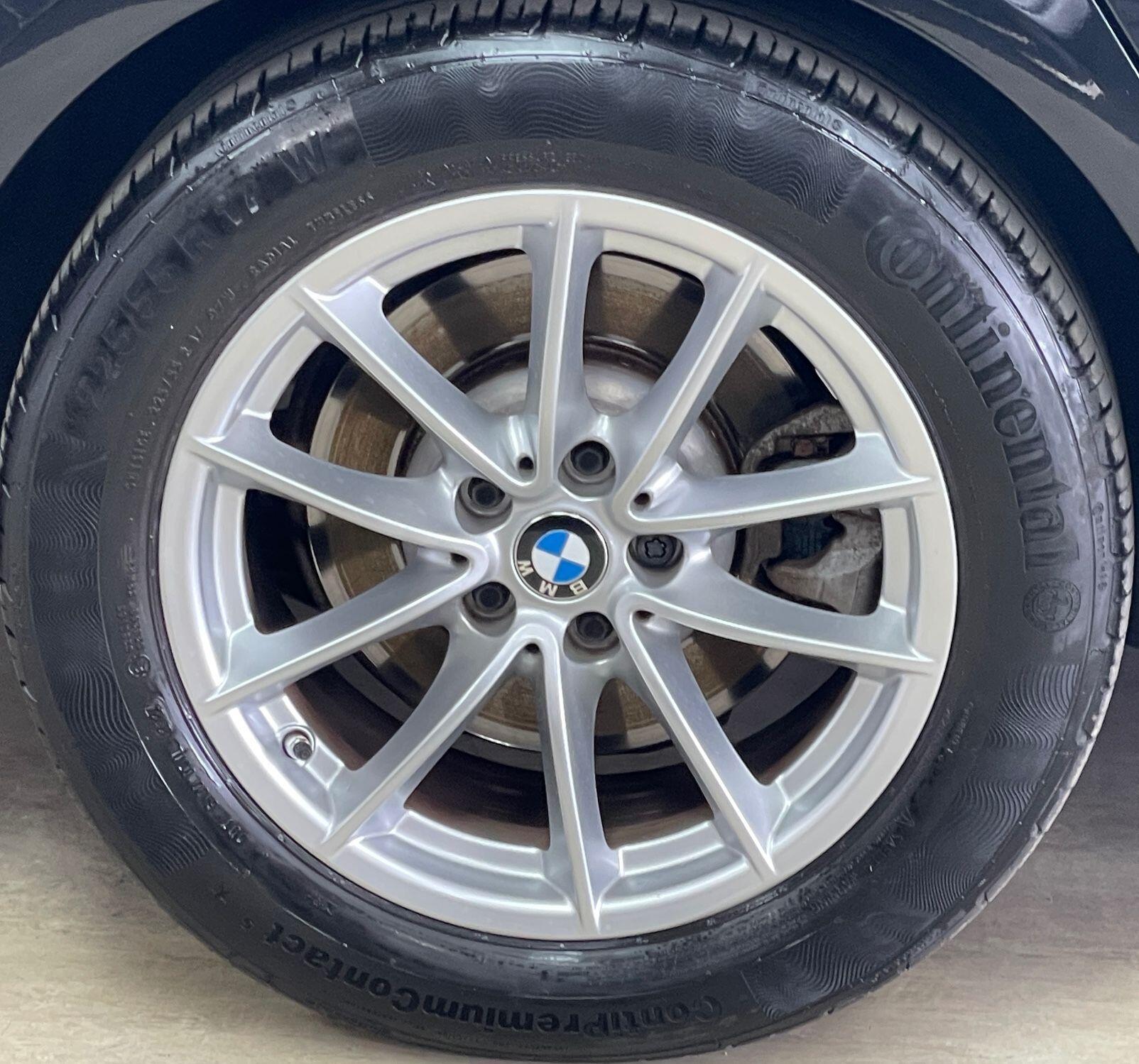 BMW 5 Series - Image 17