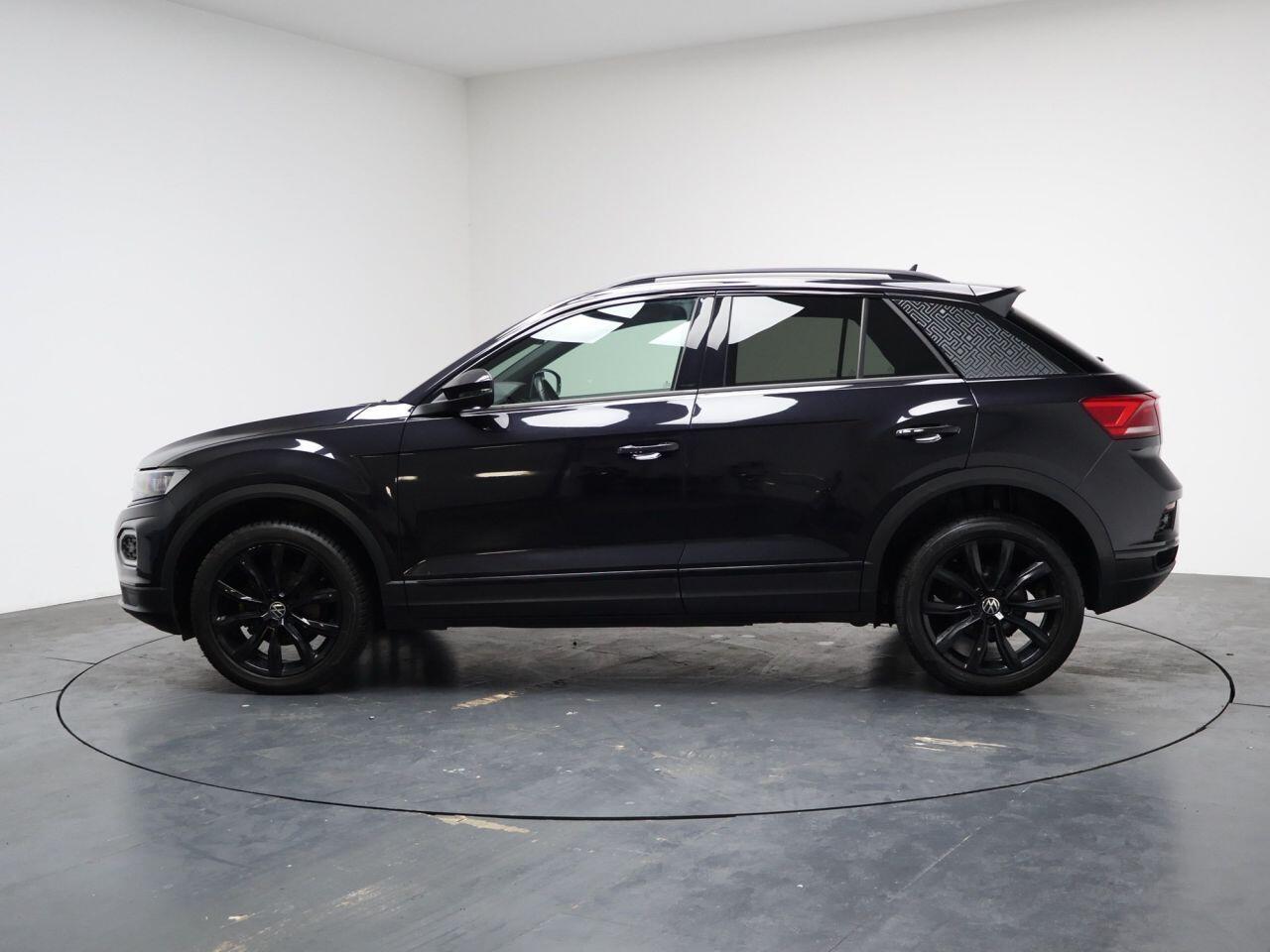 Volkswagen T-Roc - Image 8