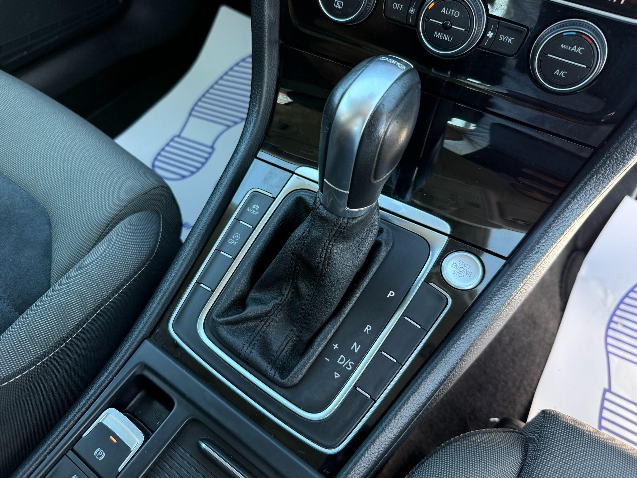 Volkswagen Golf - Image 52