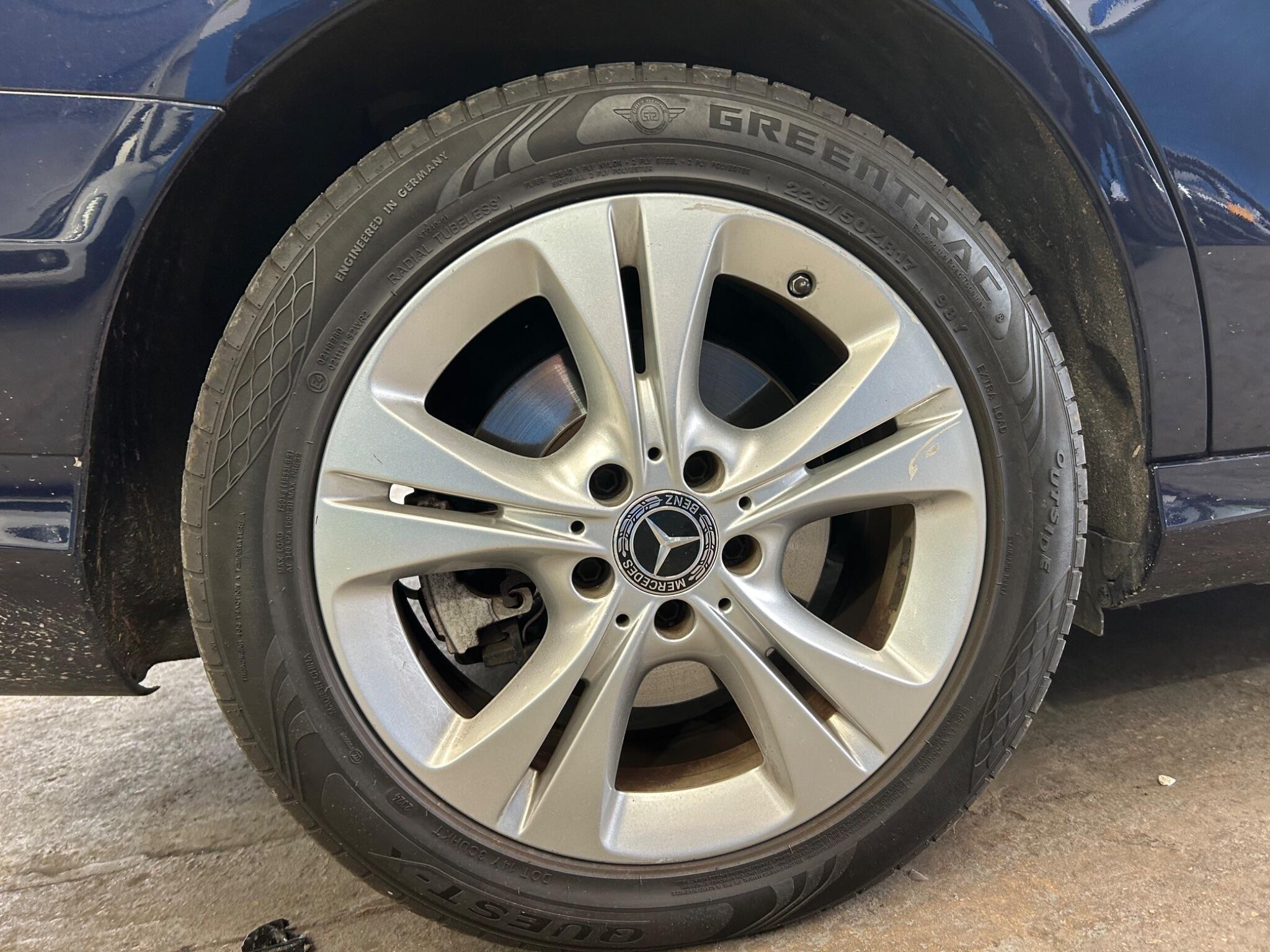 Mercedes C Class - Image 34