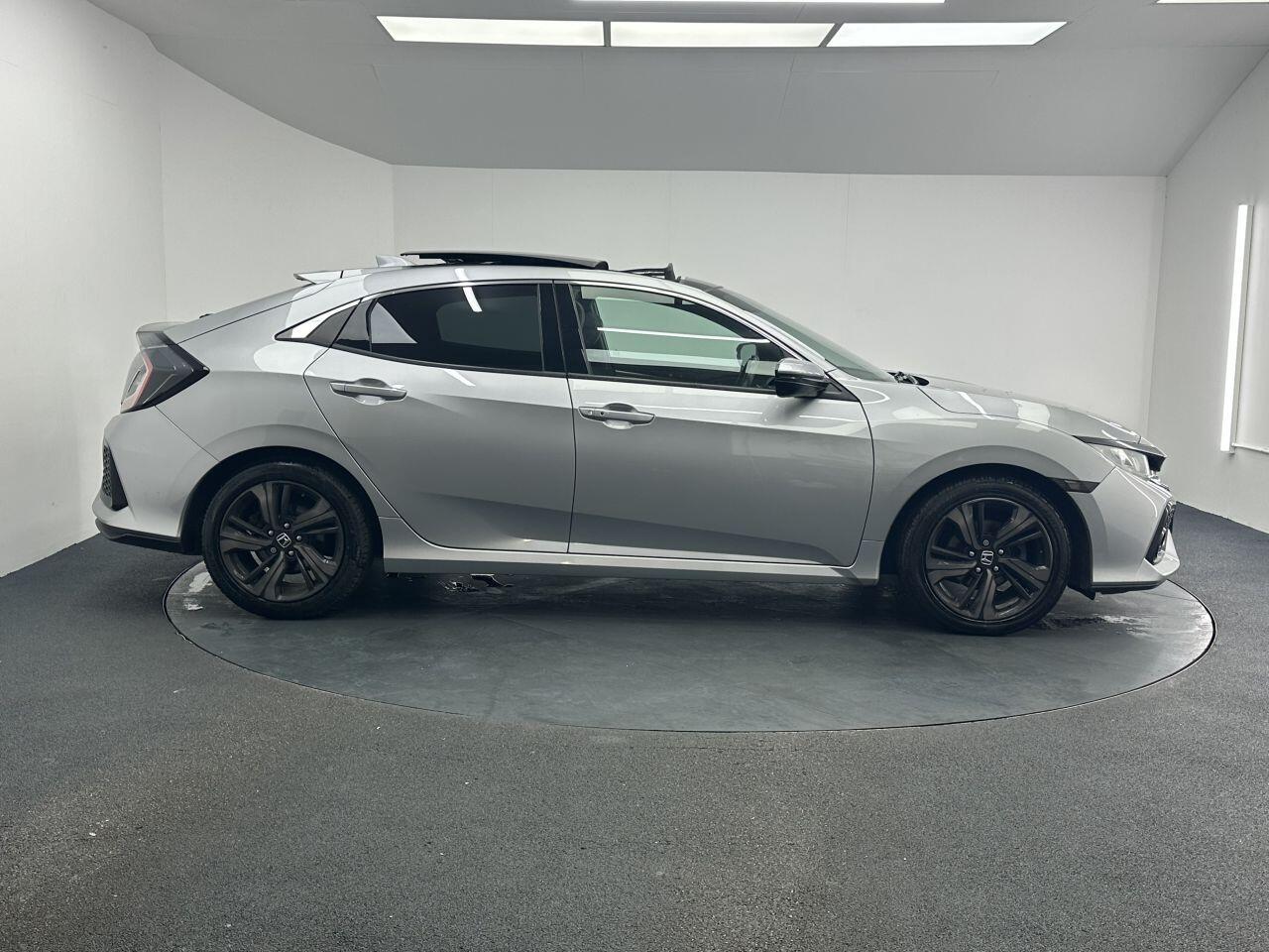 Honda Civic - Image 19