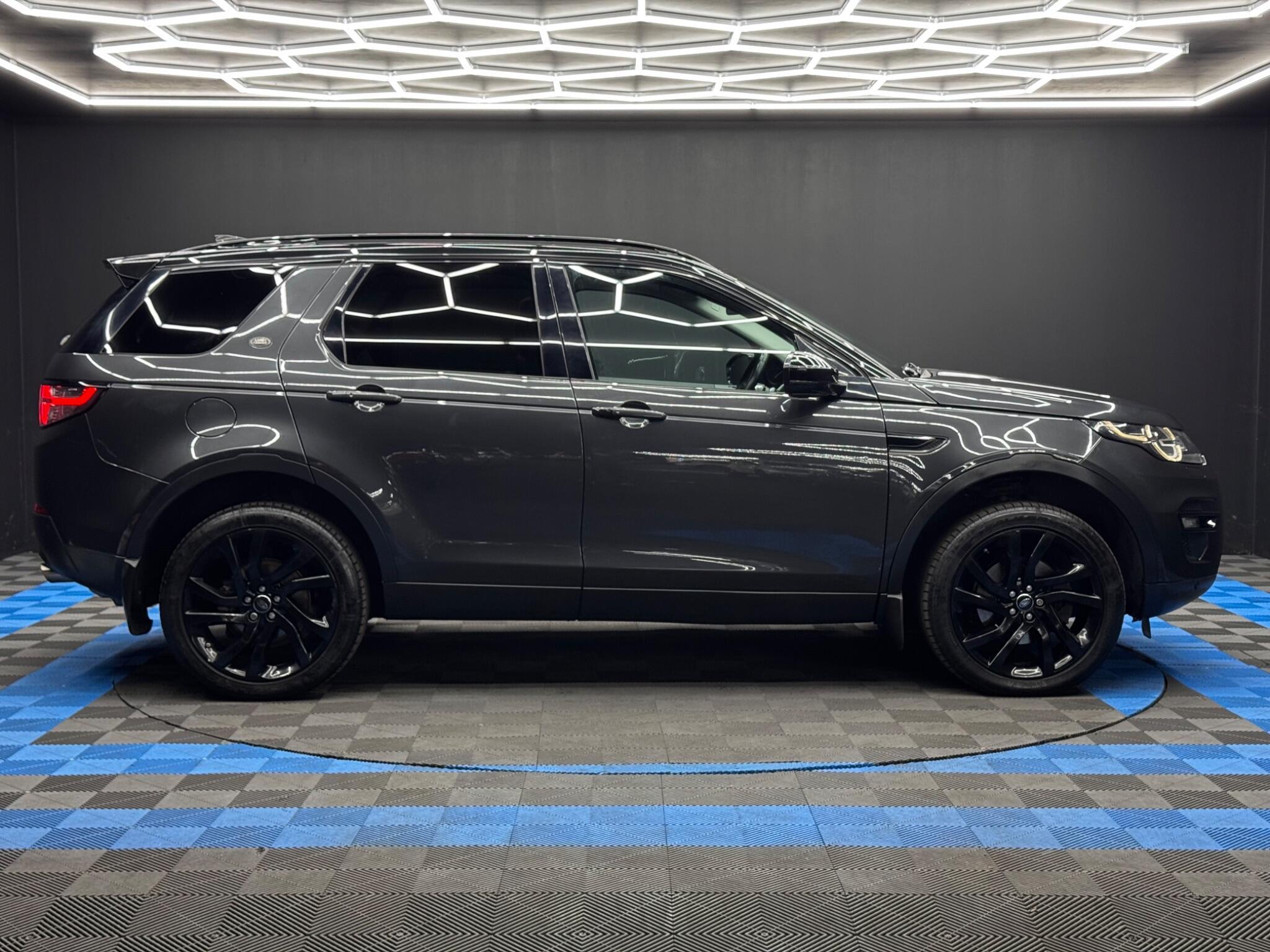 Land Rover DISCOVERY SPORT - Image 4