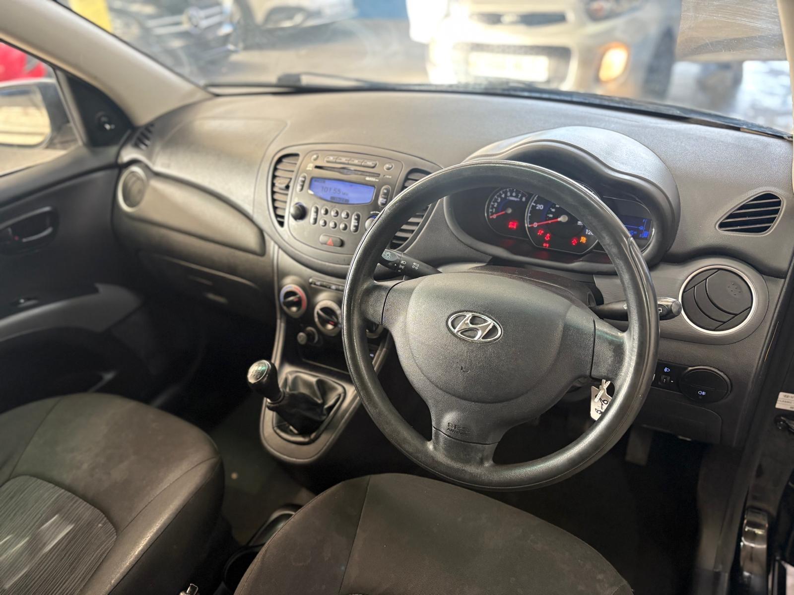 Hyundai i10 - Image 12