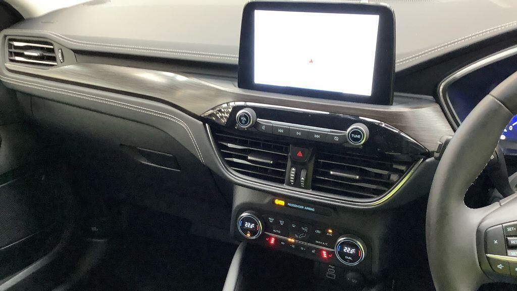 Ford Kuga - Image 3