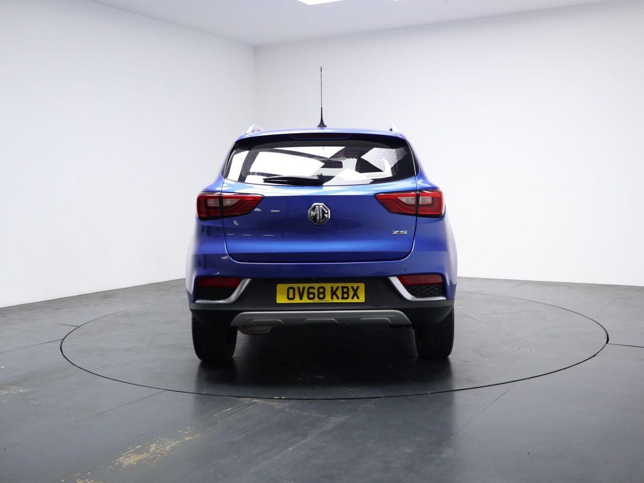 MG MG ZS - Image 11