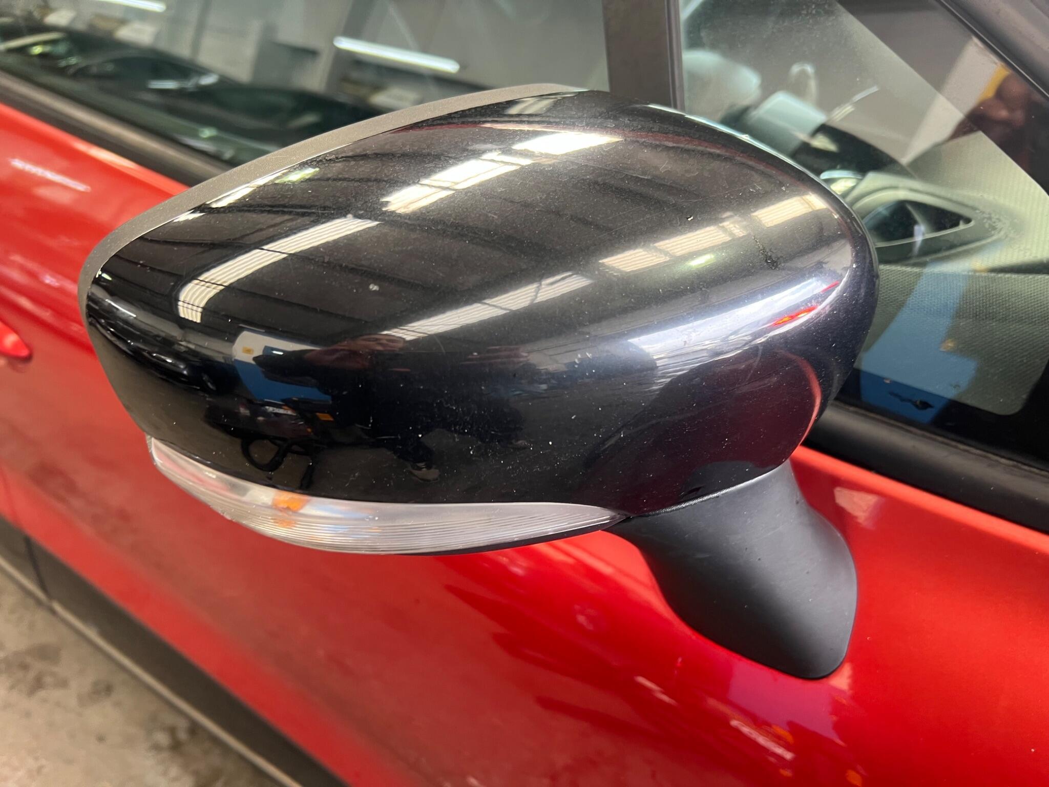 Renault Clio - Image 23