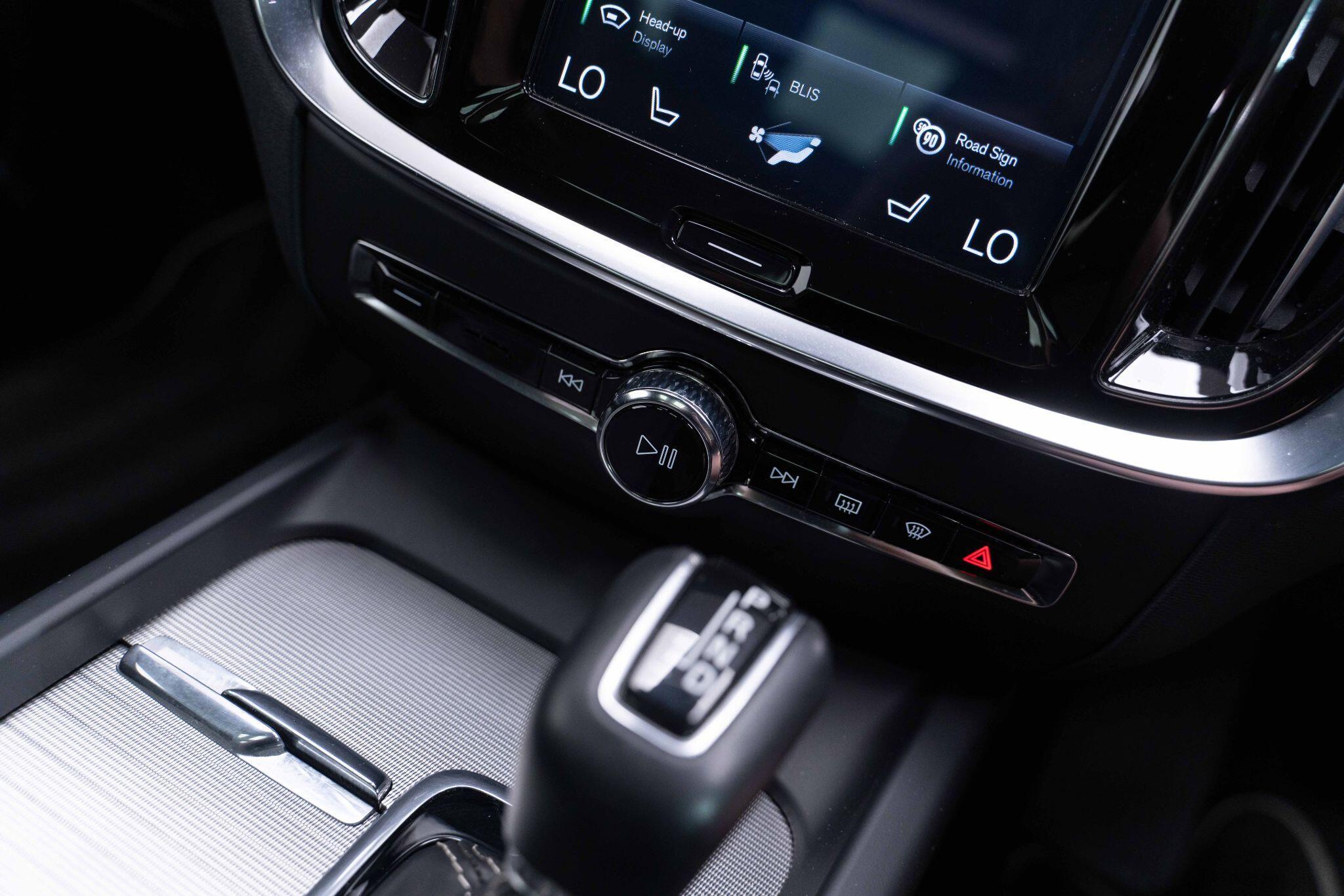 Volvo V60 - Image 4