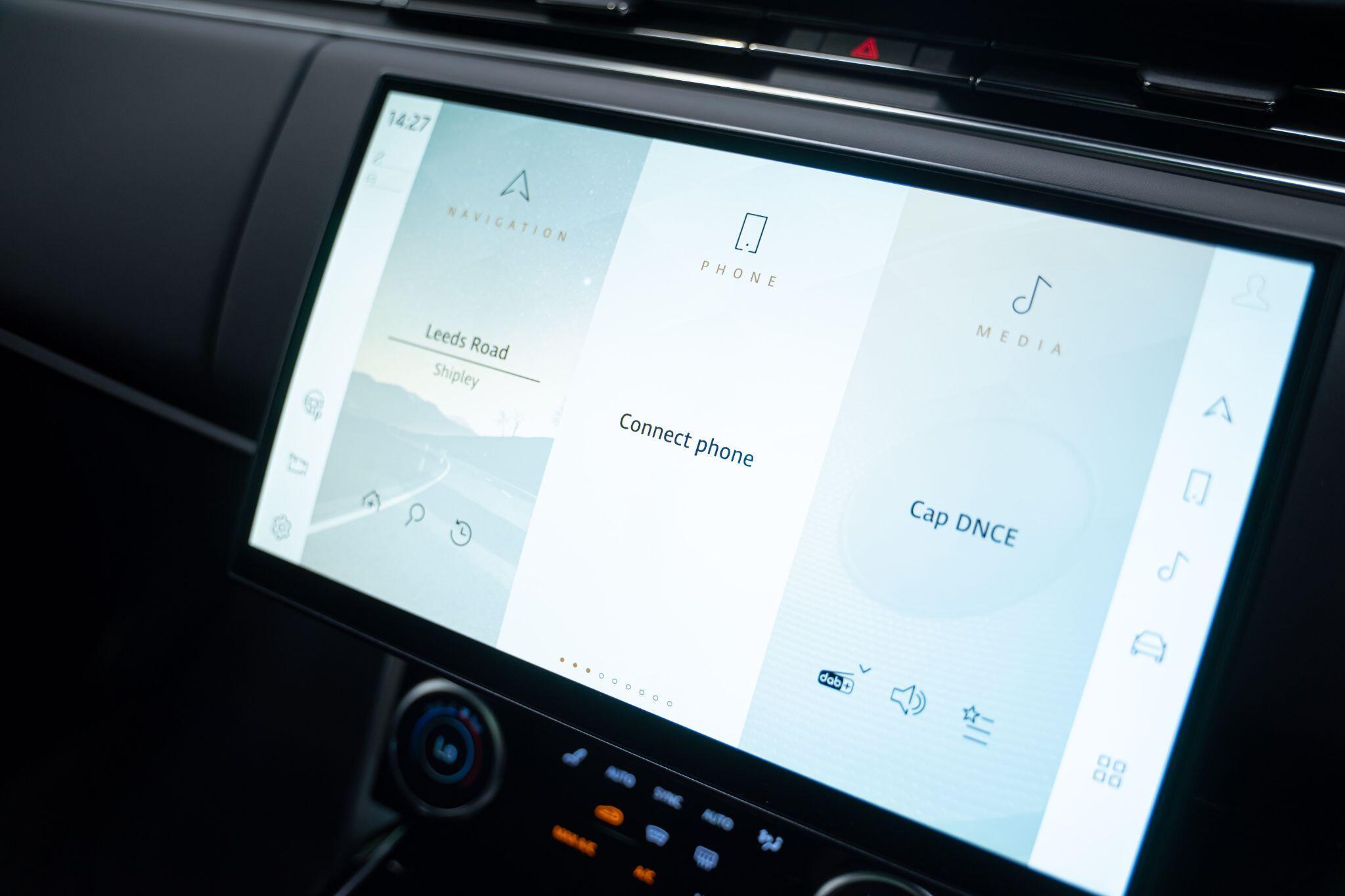 Land Rover Range Rover - Image 19