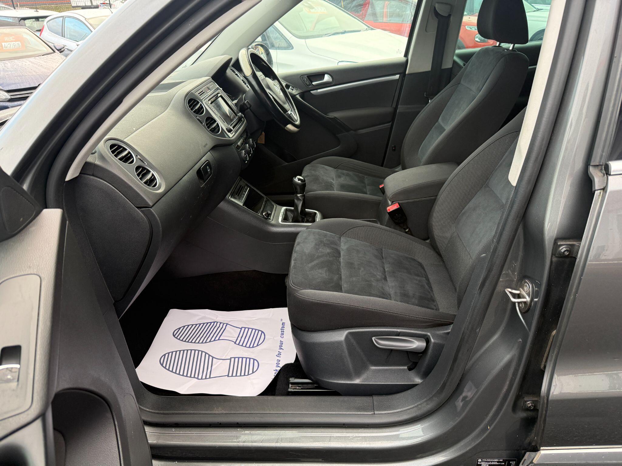 Volkswagen Tiguan - Image 29