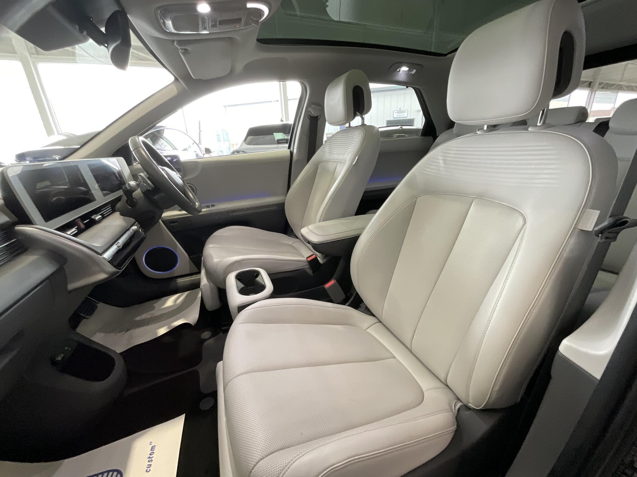 Hyundai Ioniq 5 - Image 16