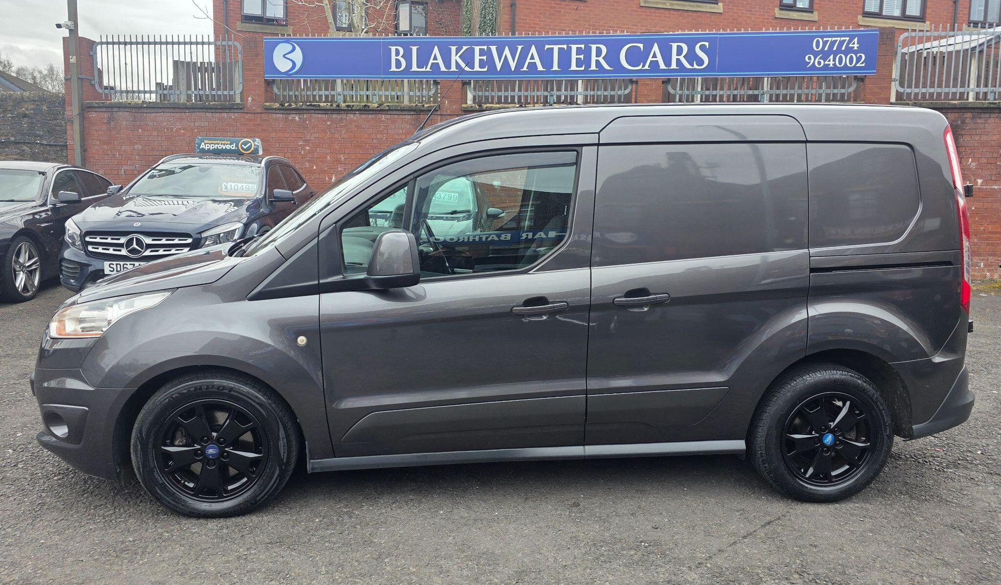 Ford Transit Connect - Image 4