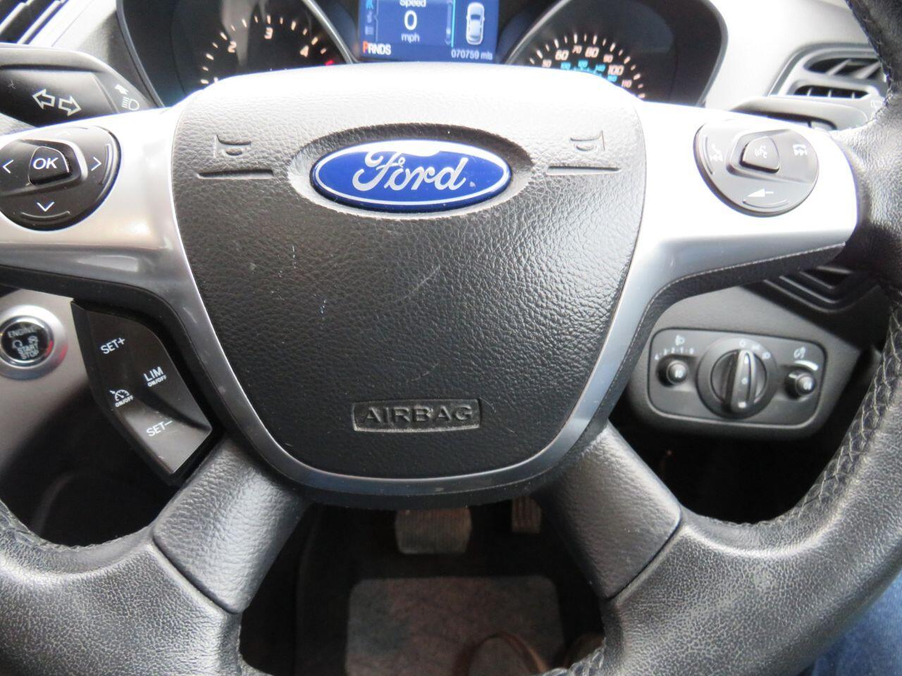 Ford Kuga - Image 15