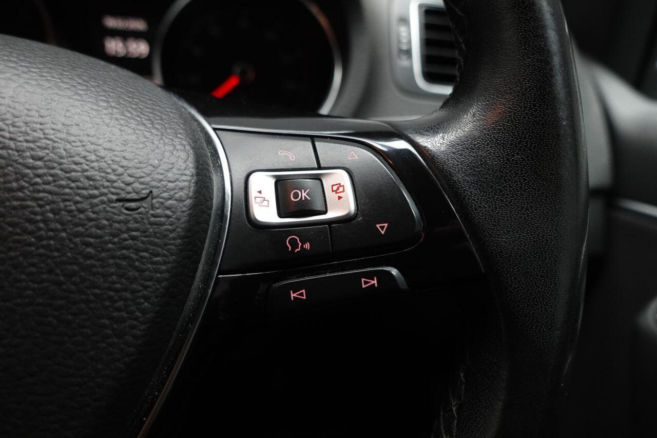 Volkswagen Polo - Image 35