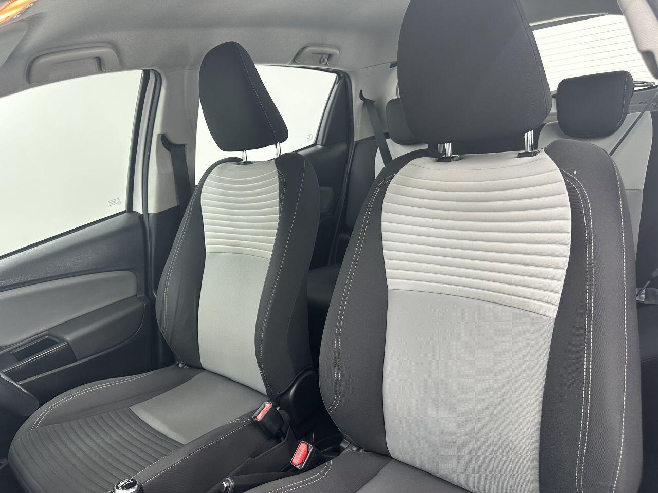 Toyota Yaris - Image 13