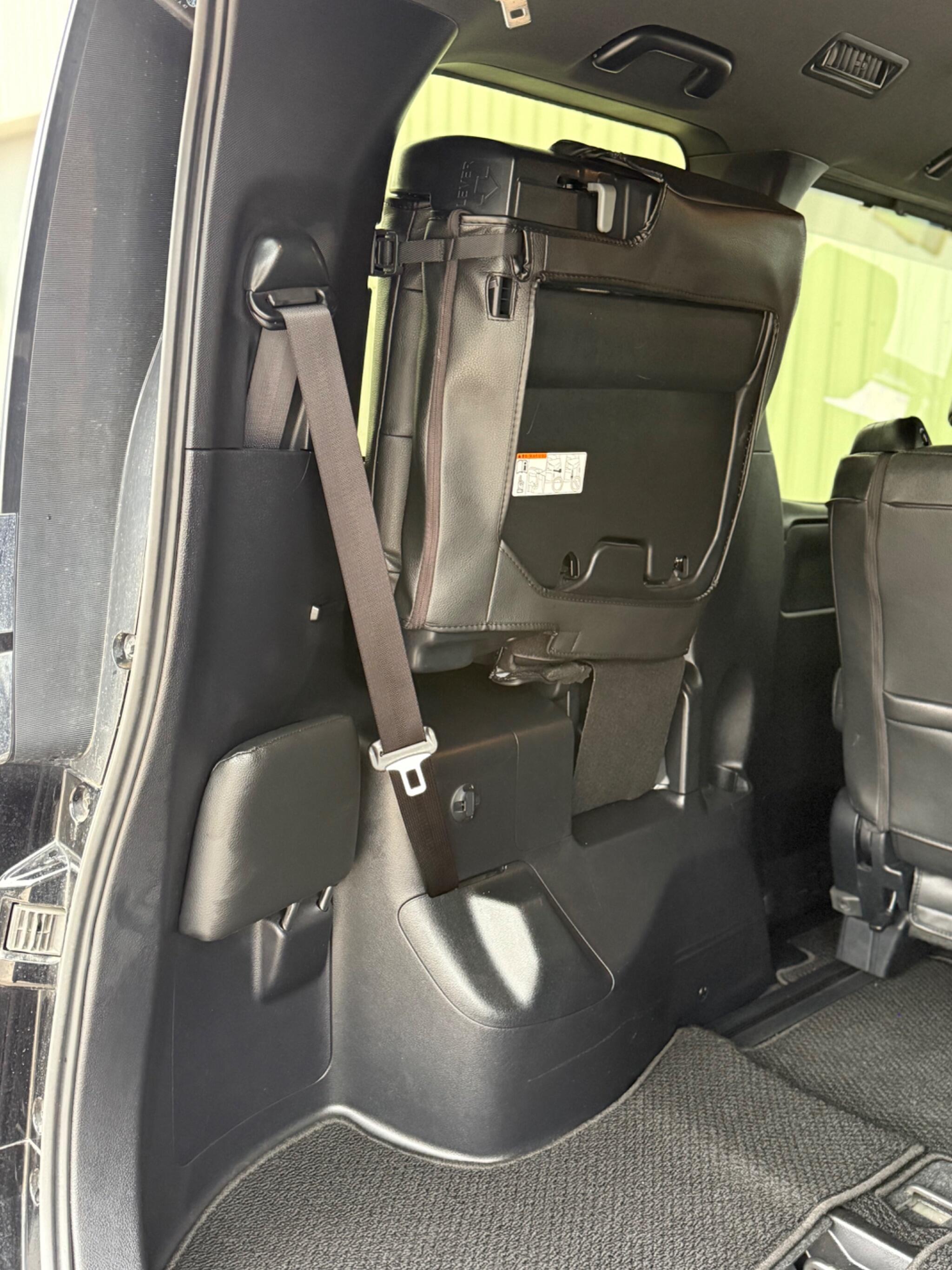 Toyota Voxy - Image 55