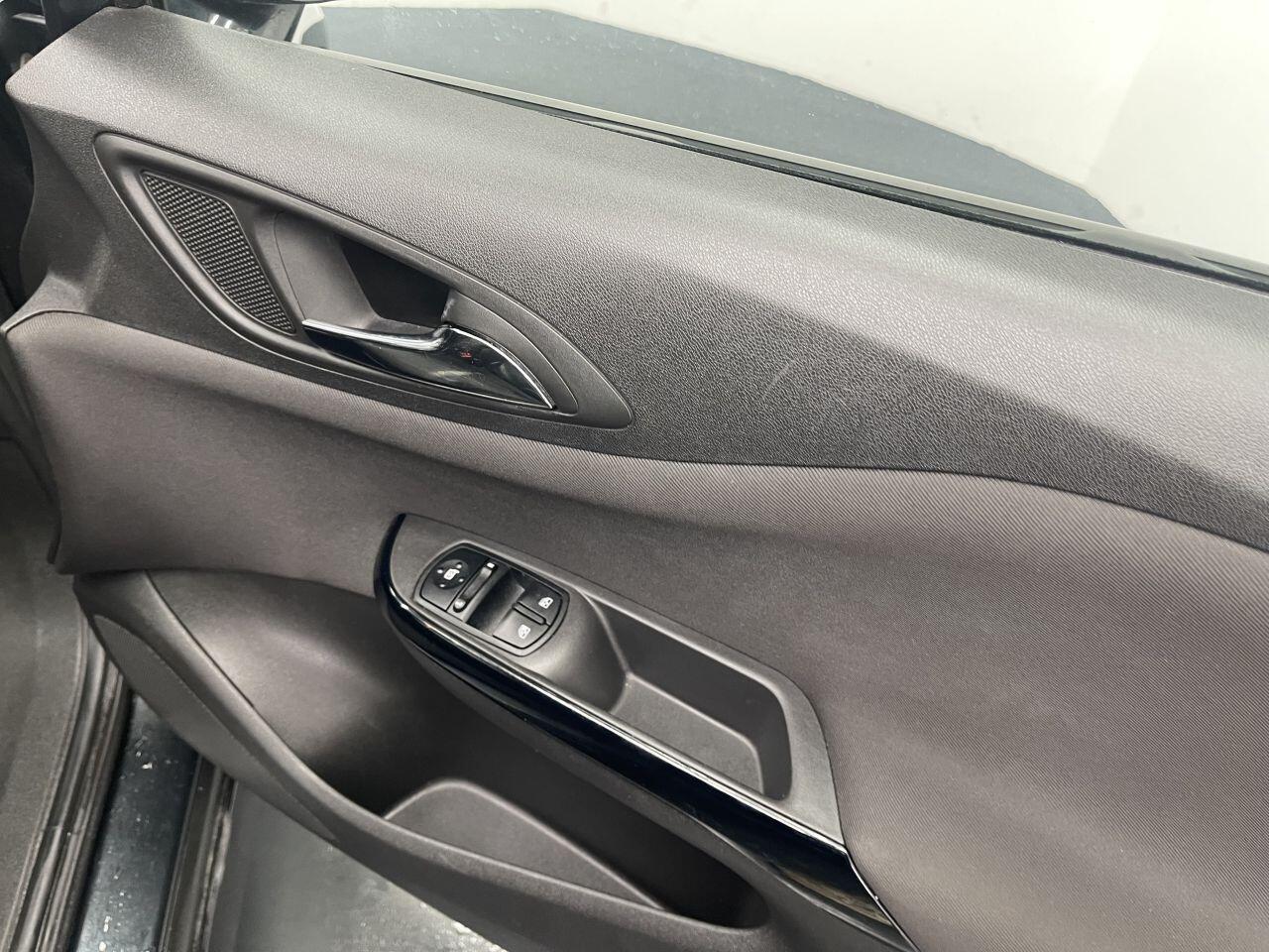 Vauxhall Corsa - Image 27