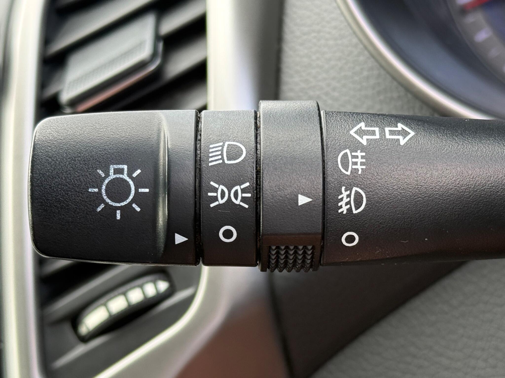 Hyundai i30 - Image 19