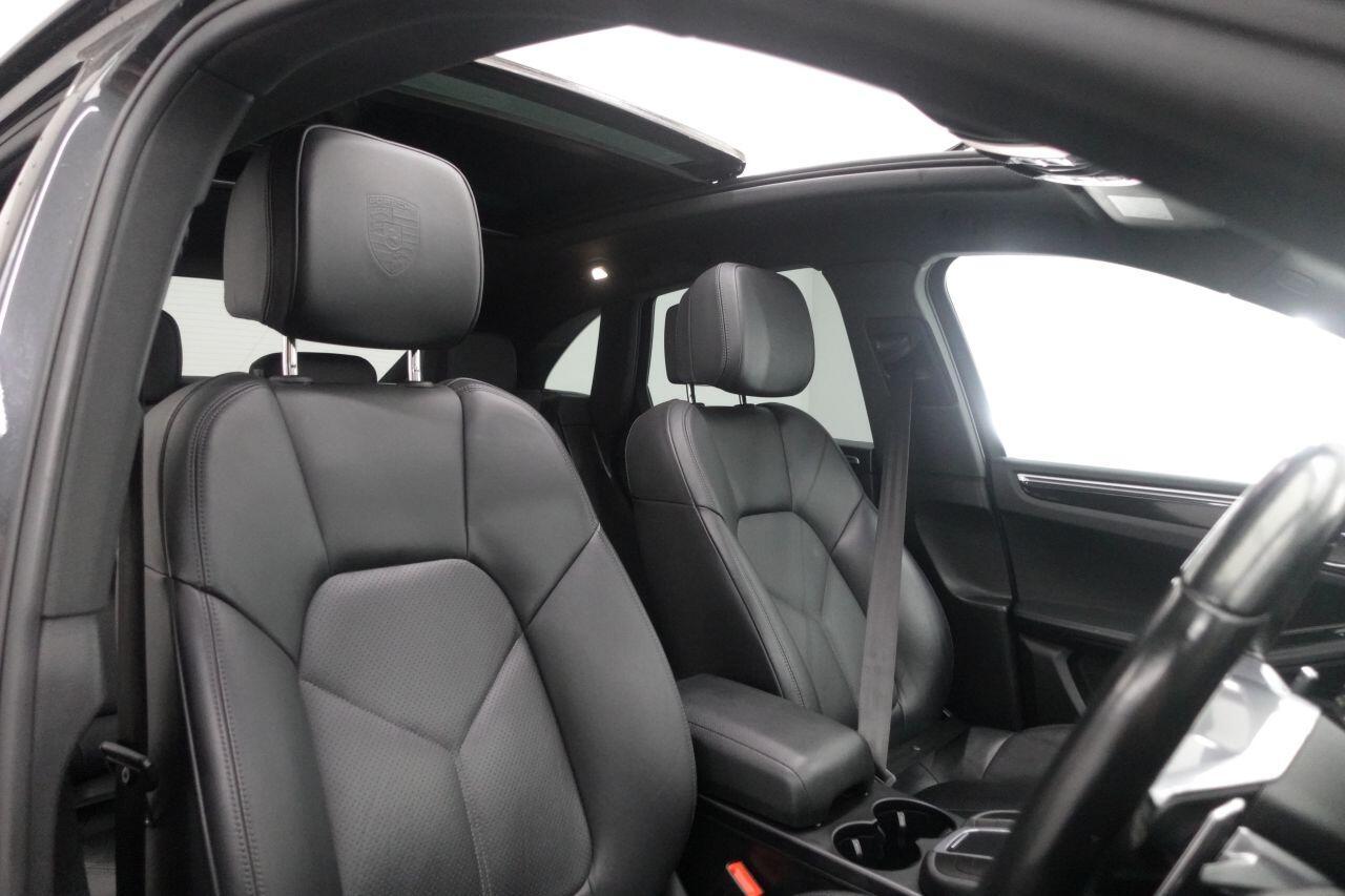 Porsche Macan - Image 2