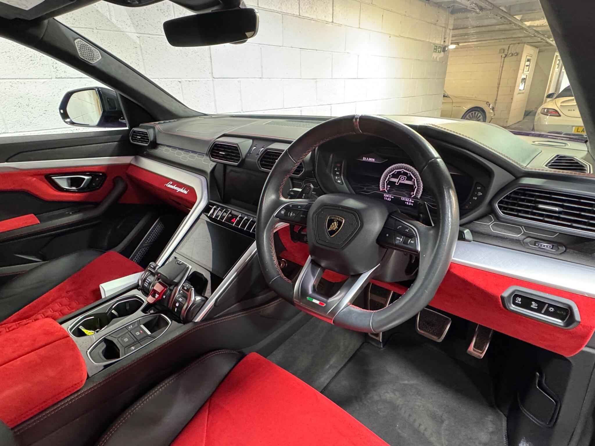 Lamborghini Urus - Image 8