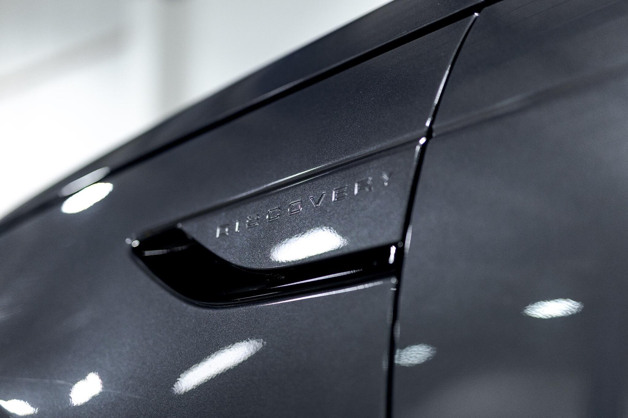 Land Rover Discovery - Image 15