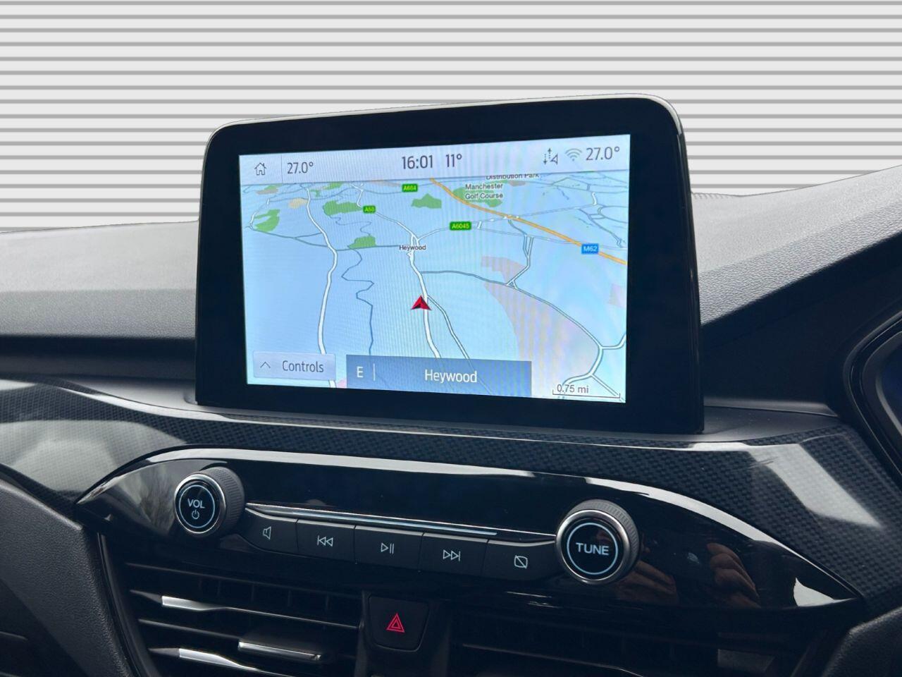 Ford Kuga - Image 24