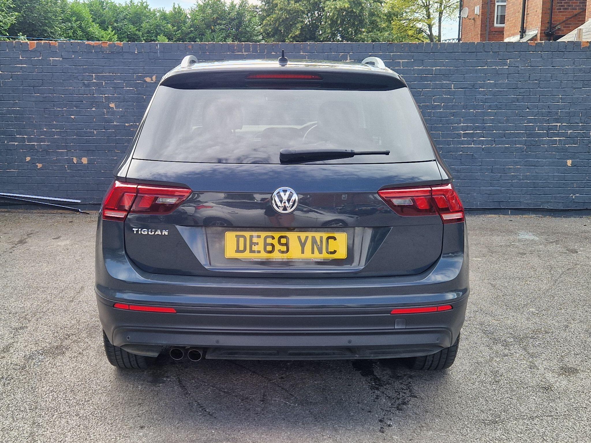 Volkswagen Tiguan - Image 9