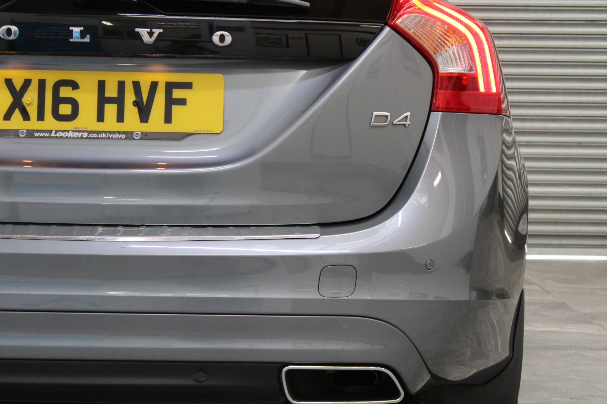 Volvo V60 - Image 15