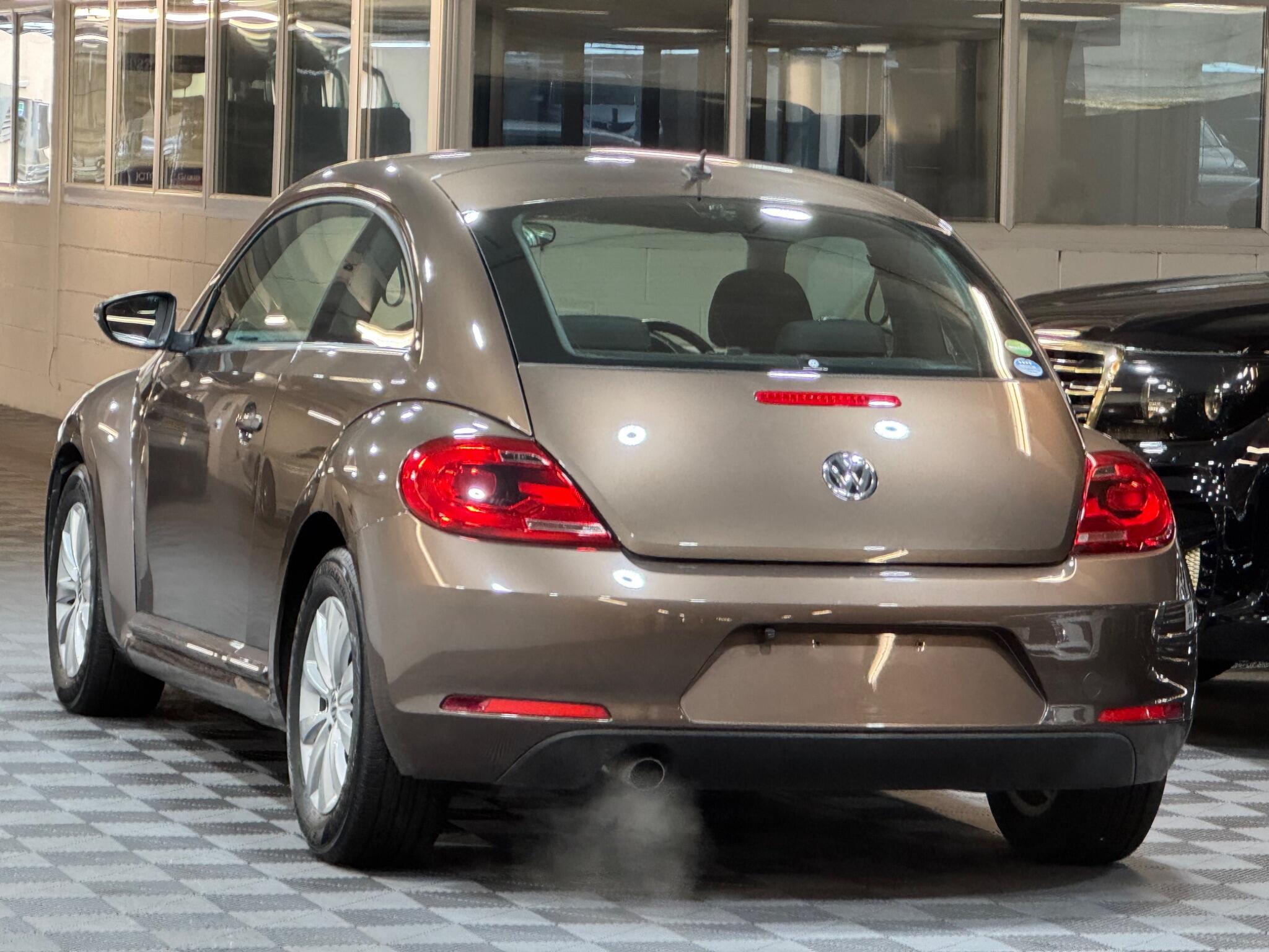 Volkswagen Beetle - Image 3
