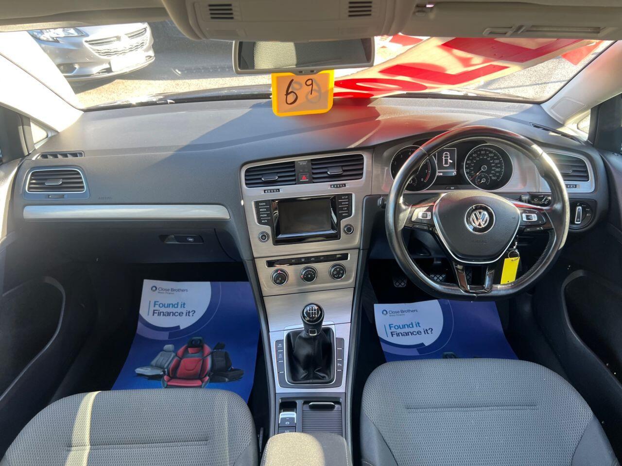 Volkswagen Golf - Image 18