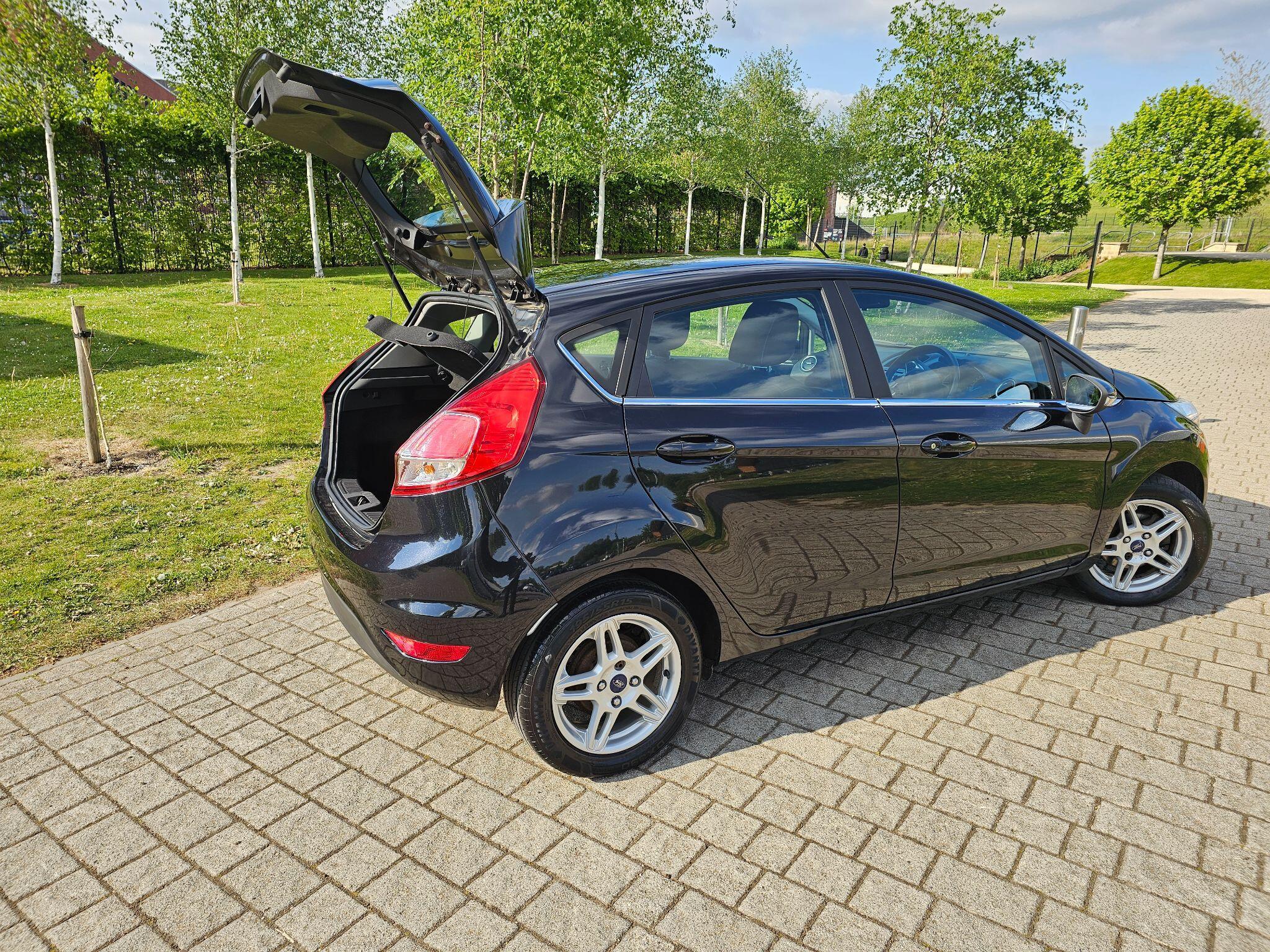 Ford Fiesta - Image 9