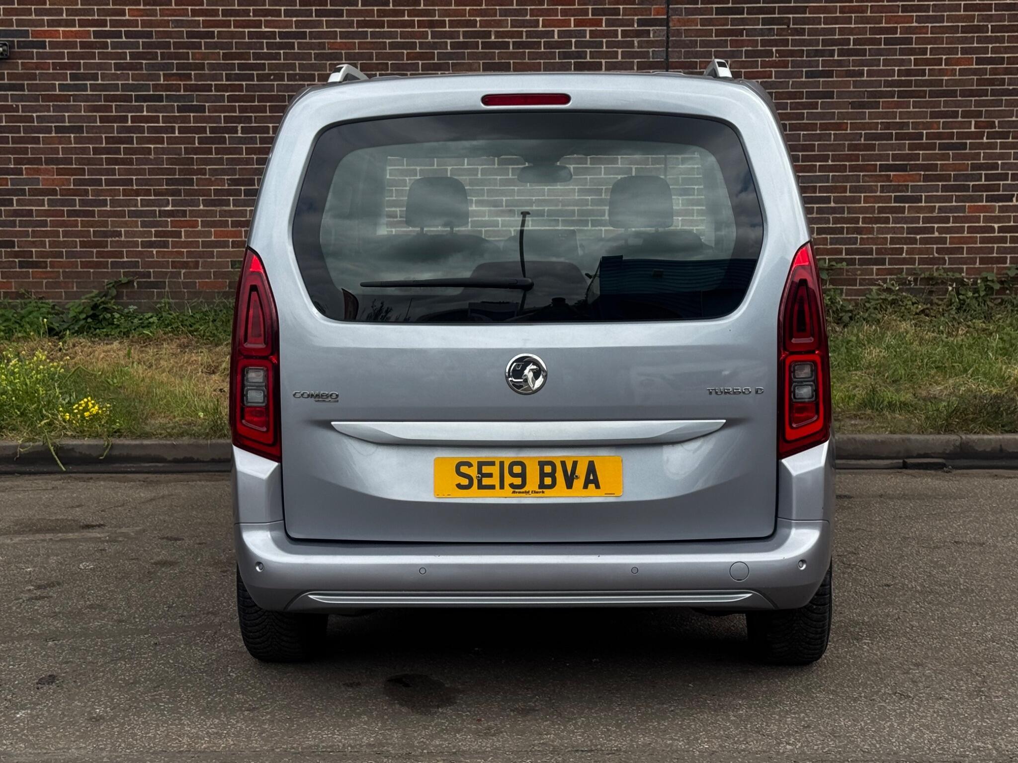 Vauxhall Combo Life - Image 5
