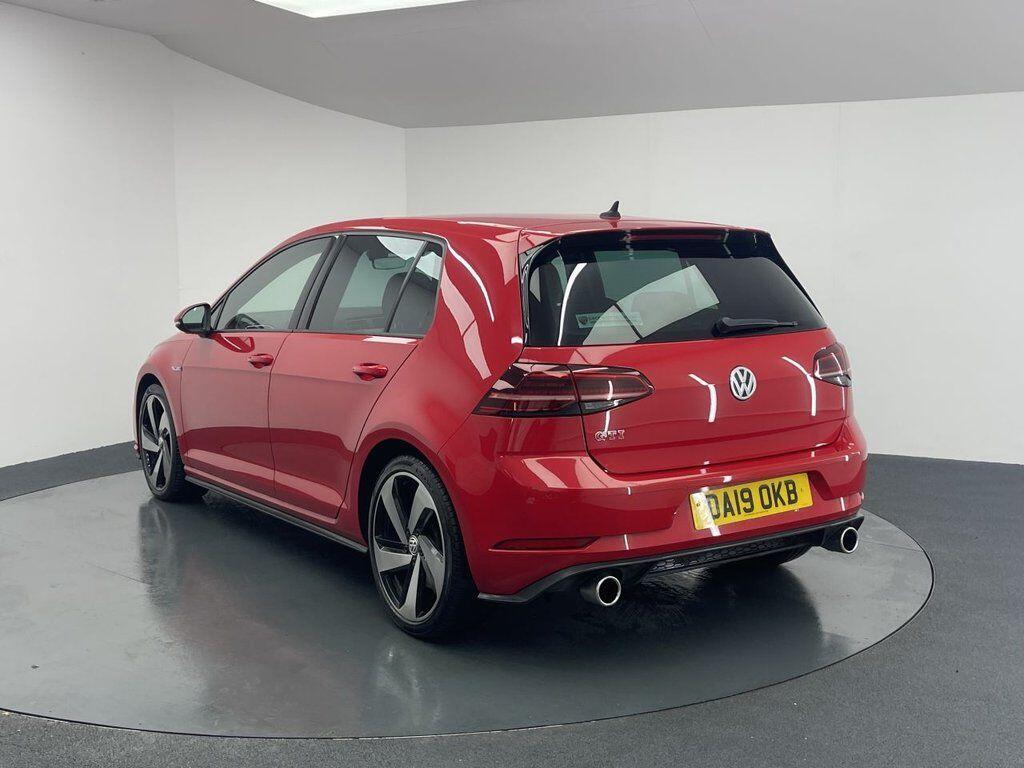 Volkswagen Golf - Image 9