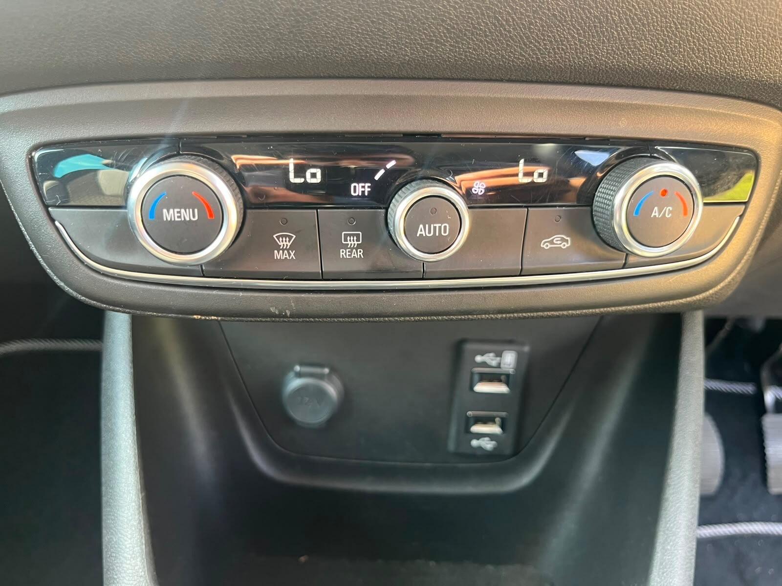 Vauxhall Crossland X - Image 16