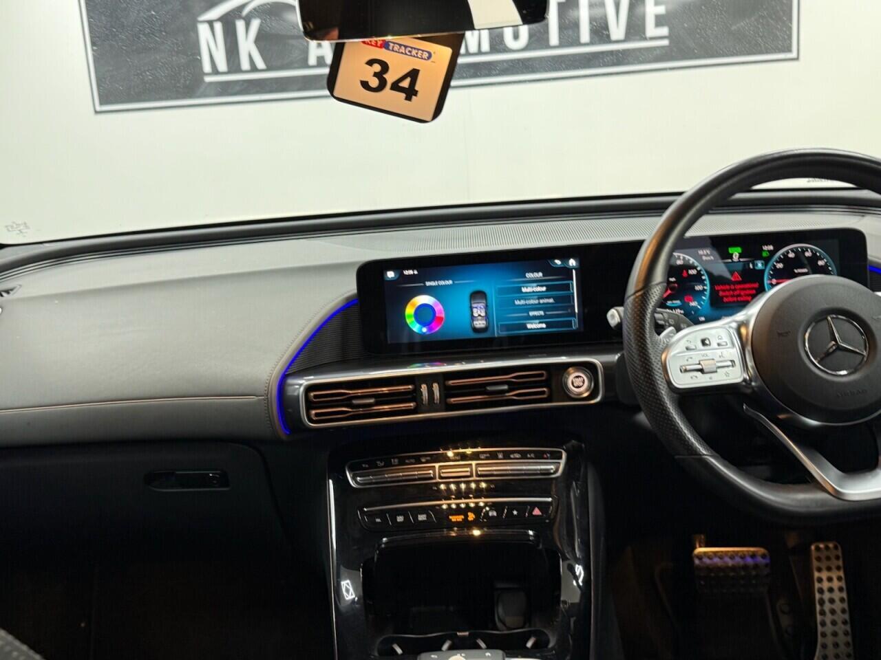 Mercedes Eqc - Image 33