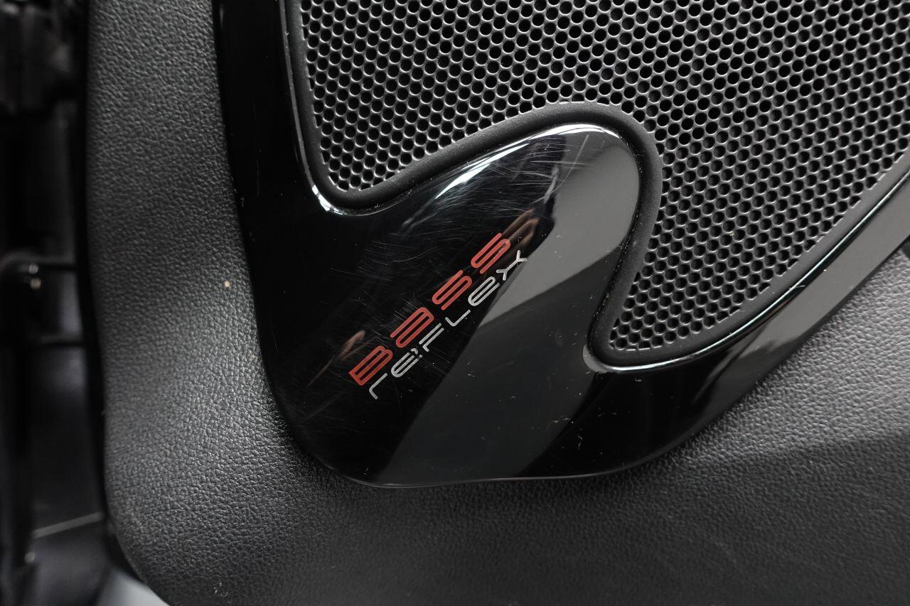 Renault Clio - Image 21