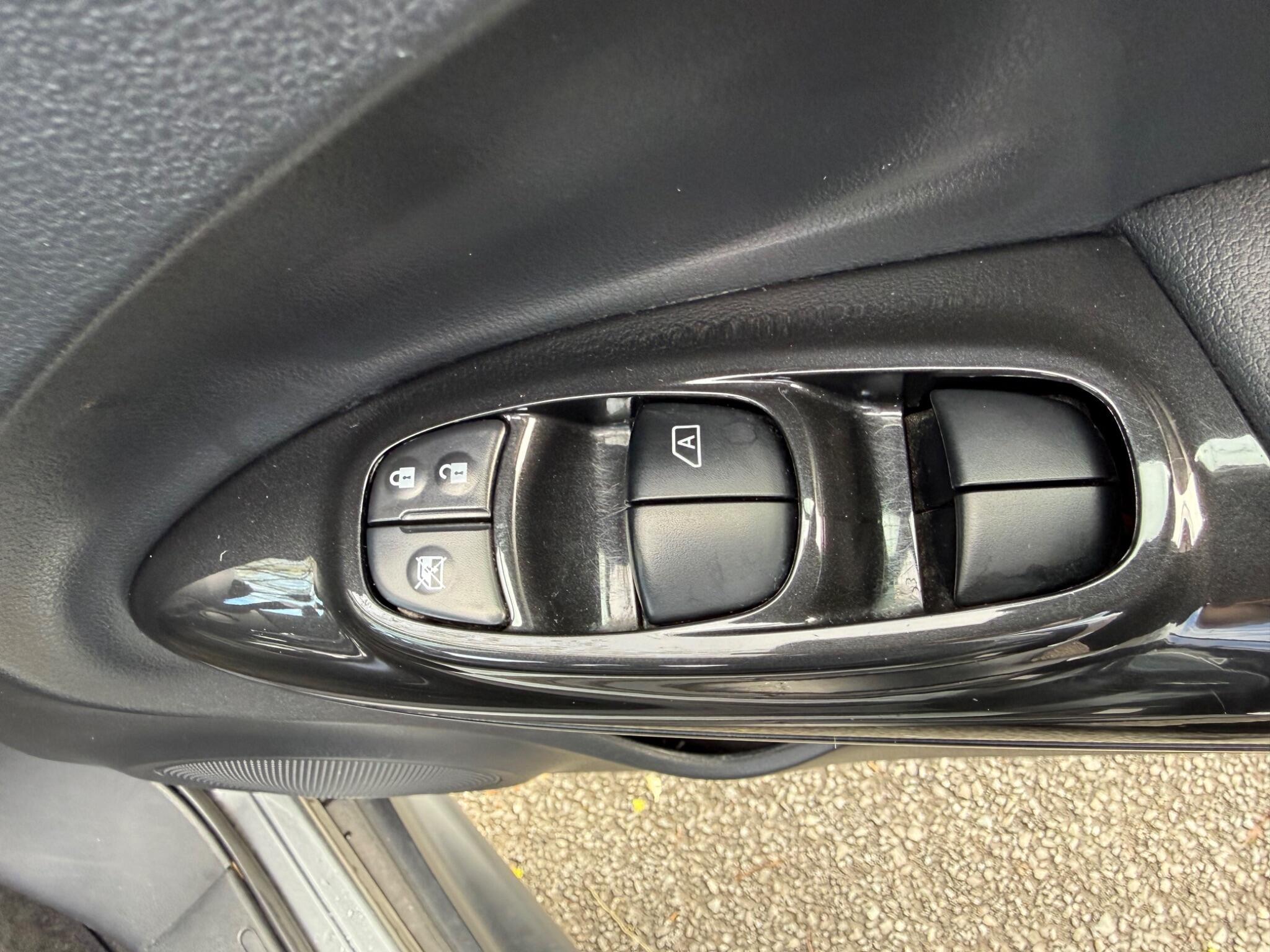 Nissan Juke - Image 27