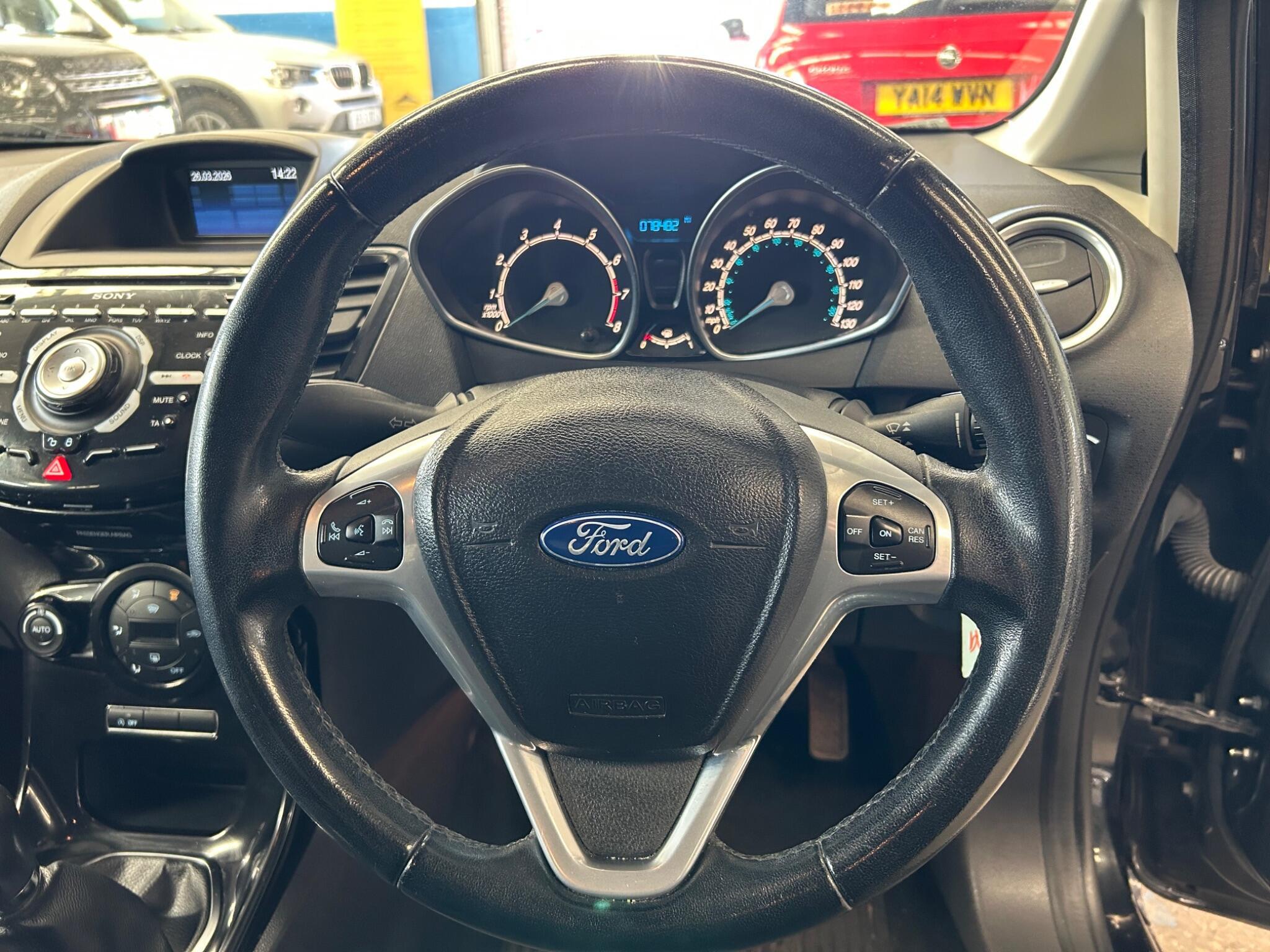 Ford Fiesta - Image 11