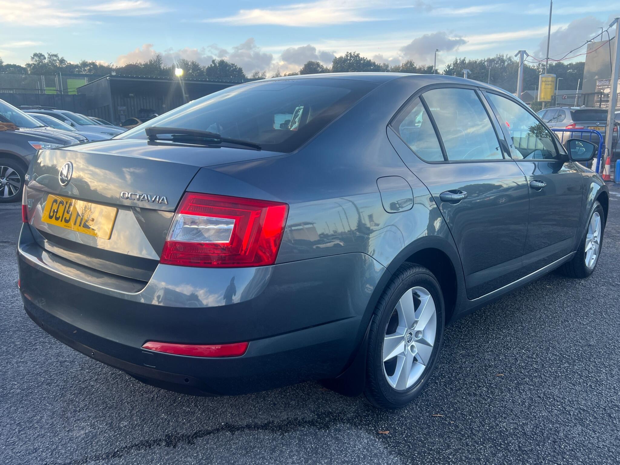 Skoda Octavia - Image 9